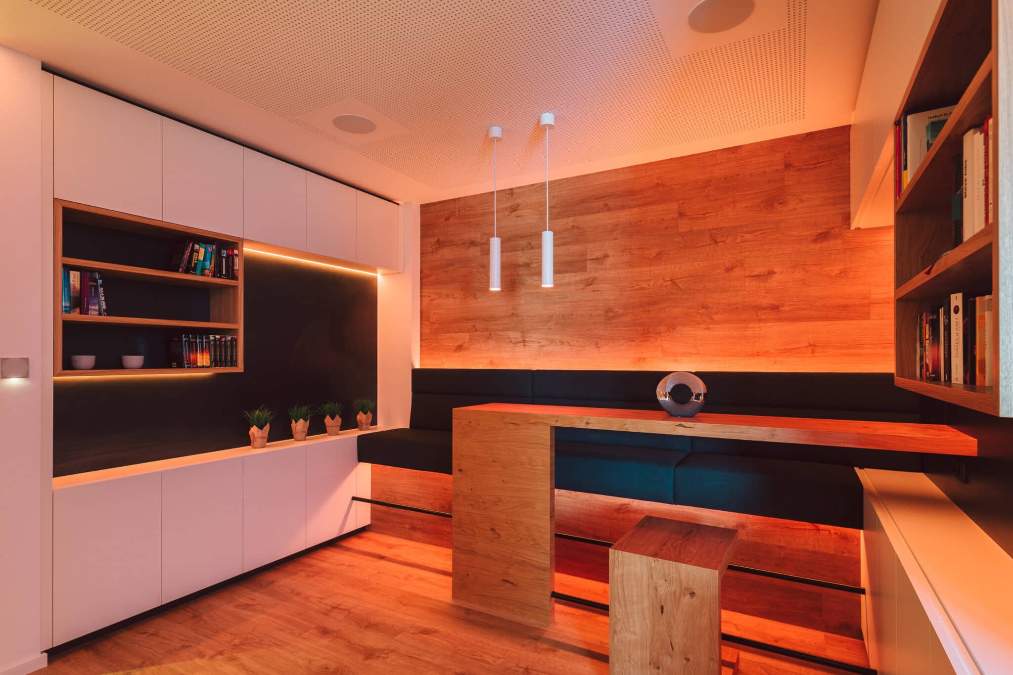 Showroom 1